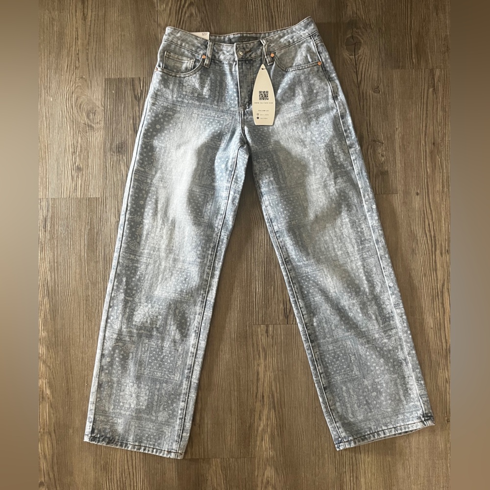NWT Western Printed Light Jeans